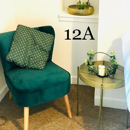 Flat 12A - Central, Modern, Bright Apartment With Free Wifi Oban Exteriér fotografie