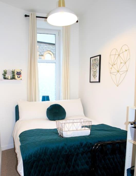 Flat 12A - Central, Modern, Bright Apartment With Free Wifi Oban Exteriér fotografie