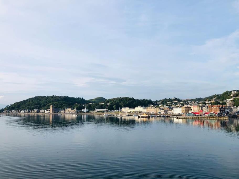 Flat 12A - Central, Modern, Bright Apartment With Free Wifi Oban Exteriér fotografie